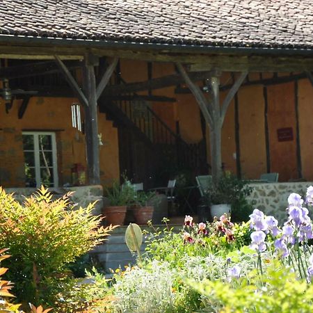 Domaine De Hongrie Nogaro Bagian luar foto