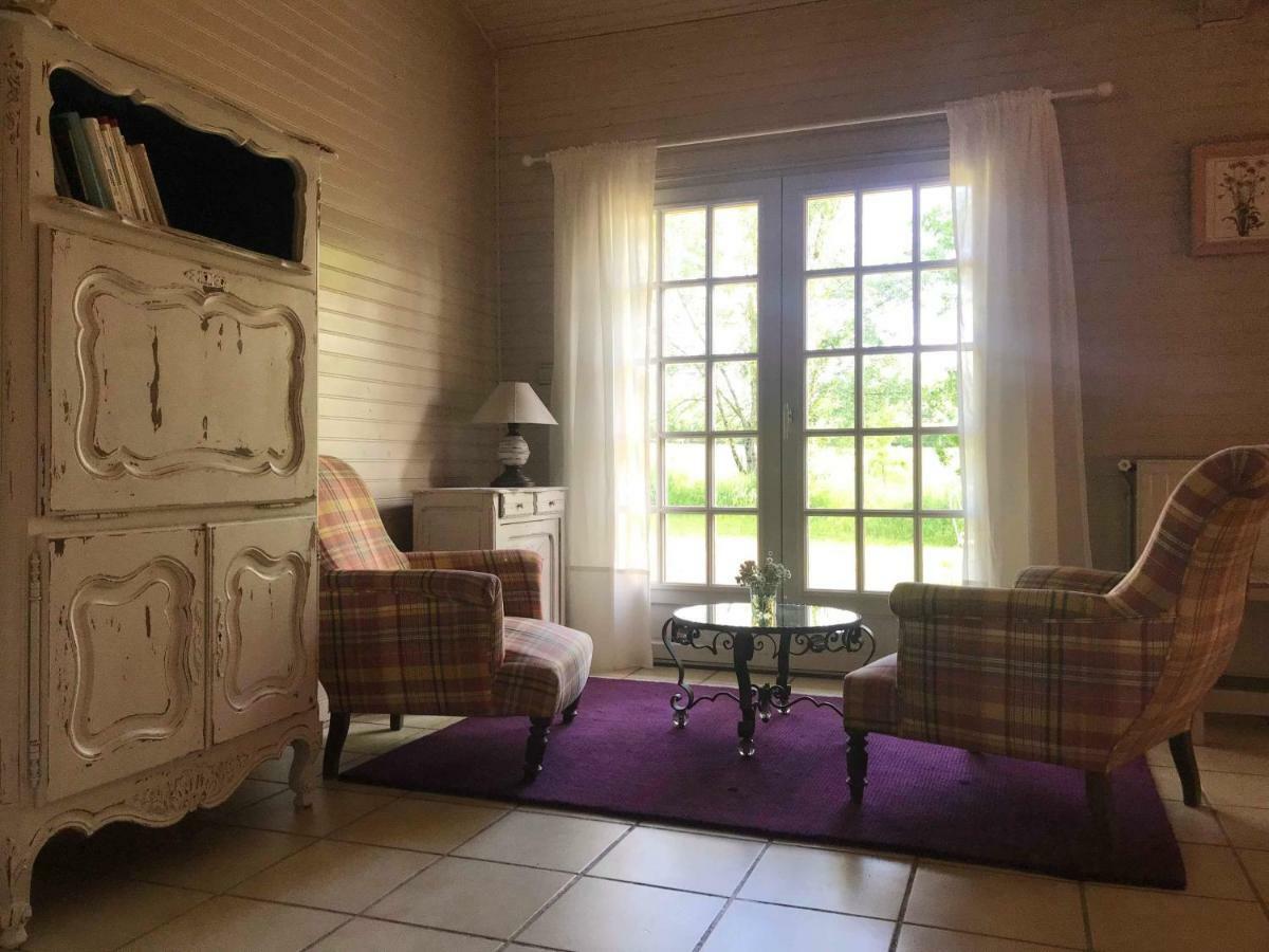 Domaine De Hongrie Nogaro Bagian luar foto